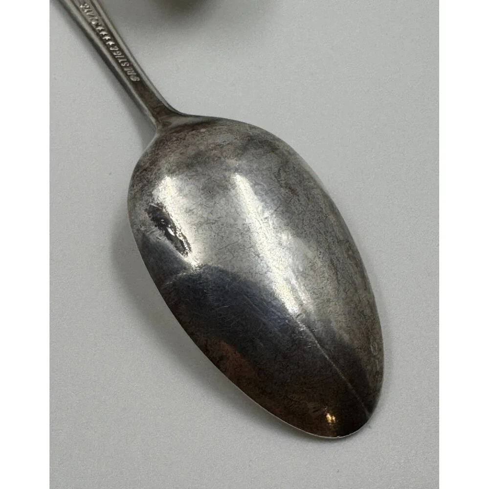 Set of 8 Vintage 1951-1961 Oneida Prestige Plate Distinction Tea Spoons 6 1/4